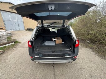 Volvo XC70 D5 158kw - 18
