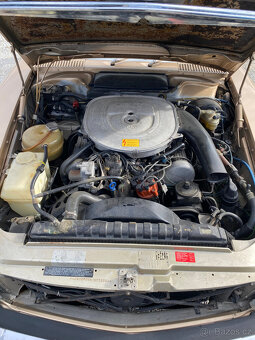 Mercedes-Benz SL 380 R107 - 18