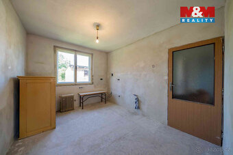 Prodej rodinného domu, 180 m², Lesná - 18