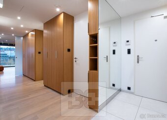 Pronájem bytu 4+kk 119 m², Praha - Radlice, ev.č. N08542 - 18
