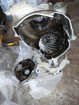 Diferenciál,rozvodovka,brzdič,rameno Renault Kadjar - 18