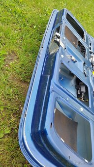 Mercedes ML  - Dveře kufru modré - 18