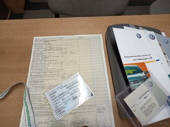 VOLKSWAGEN Touareg 2,5TDI Comfortline  ČR 1 majitel - 18