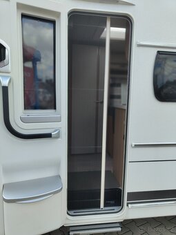 Prodám luxusní rodinný karavan Fendt Bianco Activ 550 KMG - 18
