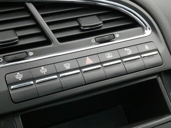 Peugeot 5008 2.0 HDI Allure, panorama - 18