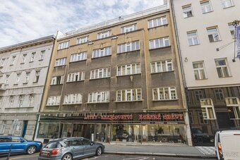 Krásný byt 1+kk /T, 28 m2 + 10 m2, přímo u Václavského náměs - 18