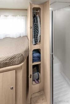 obytný polointegrovany vůz Giottiline Siena 395 pro 5 os. - 18