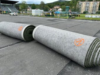Použity uměly travnik a geotextilie - 18
