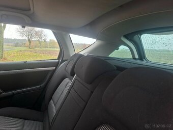 Peugeot 407 SW 2.0 HDI - 18