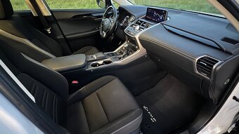 Lexus NX300h Hybrid m.2021 Perleť Navi Kamera Automat CVT - 18