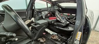 Tesla model S P85 2015 náhradní díly - 18