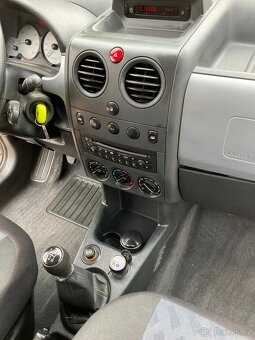 Citroen Berlingo, 2.0 HDI  66 kW, Multispace - 18