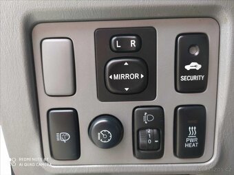 Toyota Hilux 2,5 D-4D  Double Cab Terra (2010) - 18