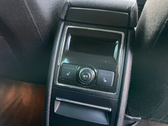 Škoda Superb 2.0TDi 125kW DSG VYSOKÁ VÝBAVA - 18