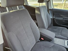 VOLKSWAGEN PASSAT 1.9TDI 77KW NAVI TEMPOMAT - 18