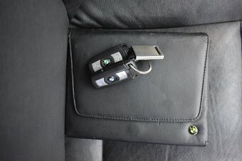 BMW Řada 5 3,0 530XD 170 kW, xen,navi,servis, - 18