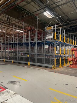 Rozprodej fabriky kompletní vybavení - 18