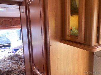 Prodám karavan francouz , topení s rozfukem , lednice ,solar - 18
