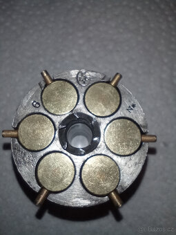Prodám revolver Lefaucheux 9mm +50ks nábojů+střely - 18