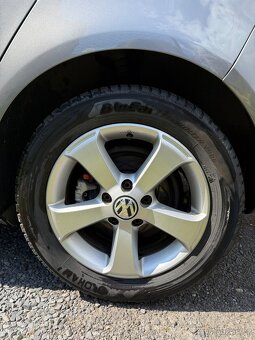 VW Golf V 1.9 TDI  r. 2007 – na opravu nebo na náhradní díly - 18