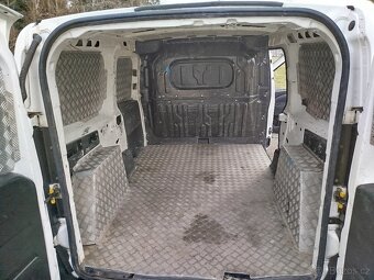 Fiat Doblo Maxi Dlouhá verze 66Kw 08/2010 - 18