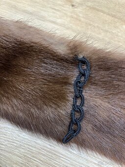 Luxusní kožich z pravé kožešiny Kara Trutnov velikost 48 - 18