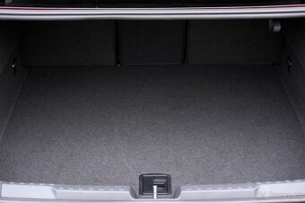 Audi RS3 2.5 TFSI 294 kW, Limuzína, Matrix světlomety, ACC, - 18