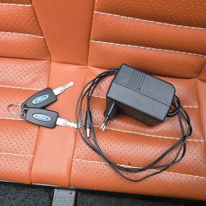 Dětské elektrické autíčko Ford Ranger Wildtrak 4x4 - 18