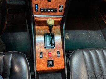 Mercedes-Benz 560 SL - 18
