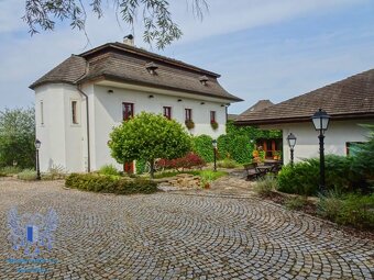 Prodej poloviny vily v centru Mělníka - 18