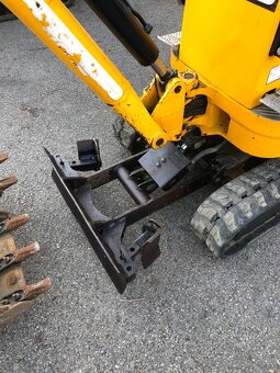 K prodeji JCB 8008 minibagr - 18