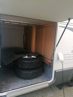 Obytný automobil Fiat Ducato 2,8 JTD 107kW - 18