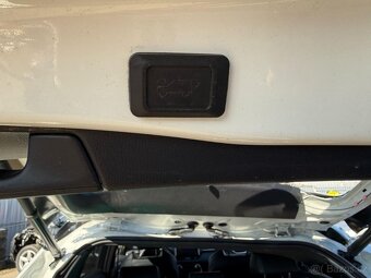 Toyota Rav 4 2.5i HYBRID 4x4 aut. Selection 2020 - 18