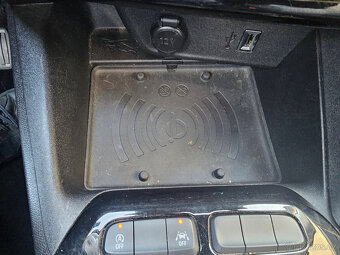 Opel Corsa Edition, 1,2i 55 kW, 1.maj., Odpočet DPH - 18
