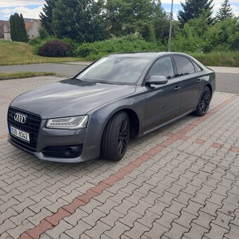 AUDI A8 quatro. 3,0 V6 TDI SPORT - 18