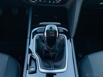 Opel Insignia 2.0 CDTI 125KW MANUÁL LED LUX NAVI SERVISKA - 18