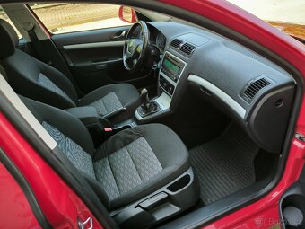 ŠKODA OCTAVIA COMBI 1.6 TDI 77kw, r.v. 2011, VÝBORNÝ STAV - 18