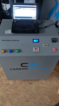 Kia Carnival FACELIFT 2.2 CRDI 110 KW 7 míst - 18