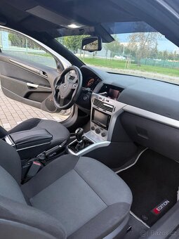 Opel Astra OPC line 12/2007 - 18