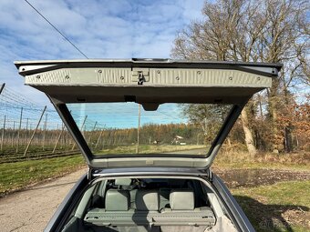 Mercedes-Benz S124 300 TE 4MATIC (1992) - 18