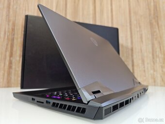 300HZ-17,3" MSI GE76 i7-10870H/1TB SSD/32GB RAM/RTX 3070 16 - 18