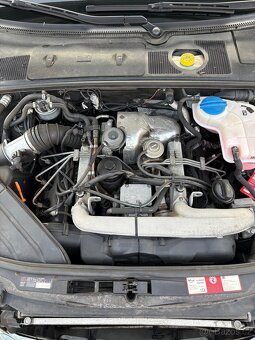Audi A4 Quattro 2.5 TDI, S-line, kombi, manuál - 18