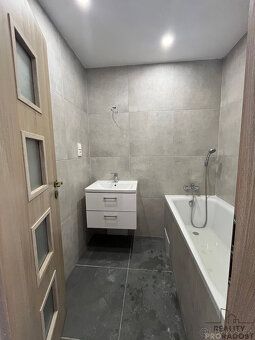 Bytový dům v centru Dubí u Teplic, 7 bytových jednotek - 18