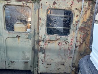 Skříňova nástavba, dílna V3S - 18