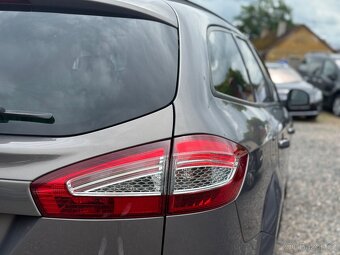 Ford Mondeo 2.0tdci 103kw combi (2012) 2.majitel - 18