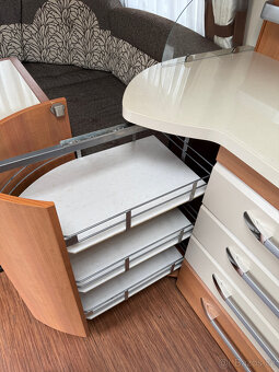 Hobby 560 UL, PŘEDSTAN, MOVER, VELKÁ LEDNICE, -SLEVA- - 18