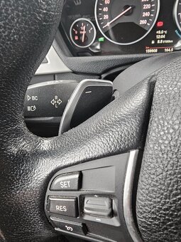 Bmw 330d touring 210 kw Najeto 160 tis km servis BMW - 18