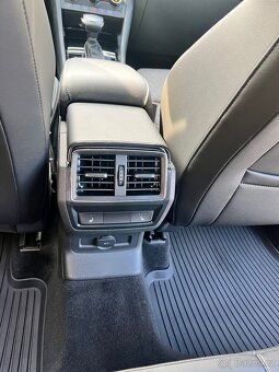 Karoq 1.5TSI DSG Style plus 1.majitel ČR - odpočet DPH - 18