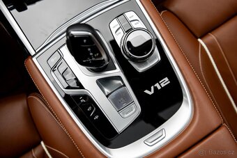 BMW Řada 7 M760Li xDrive A/T - 18
