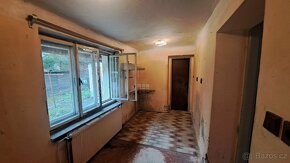 Rodinný domek k rekonstrukci v obci Choteč u Jičína - 18